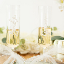 Load image into Gallery viewer, Pearl Custom text Personalised Champagne flute glasses