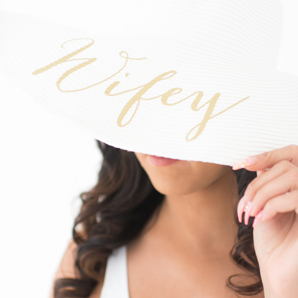 Personalized Floppy Sun Hats With Names, Bridal Sun Hats, Custom Bridesmaid Sun  Hats Large Brims, Black and White Sun Hats, Large Brims 